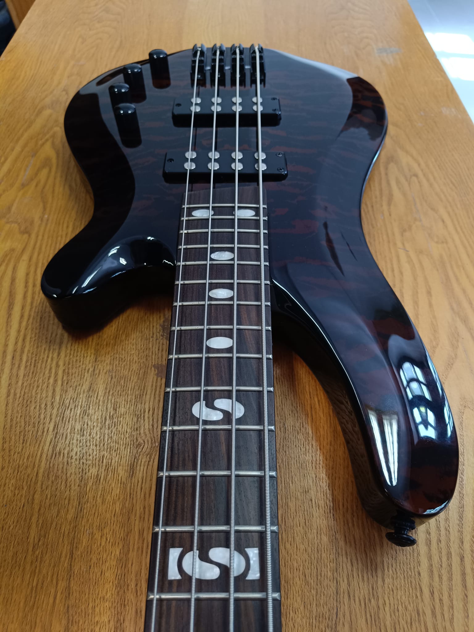 Gitara basowa - obrazek 4