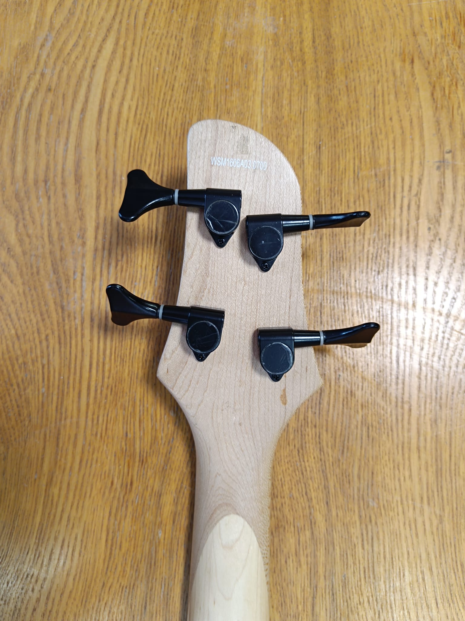 Gitara basowa - obrazek 6