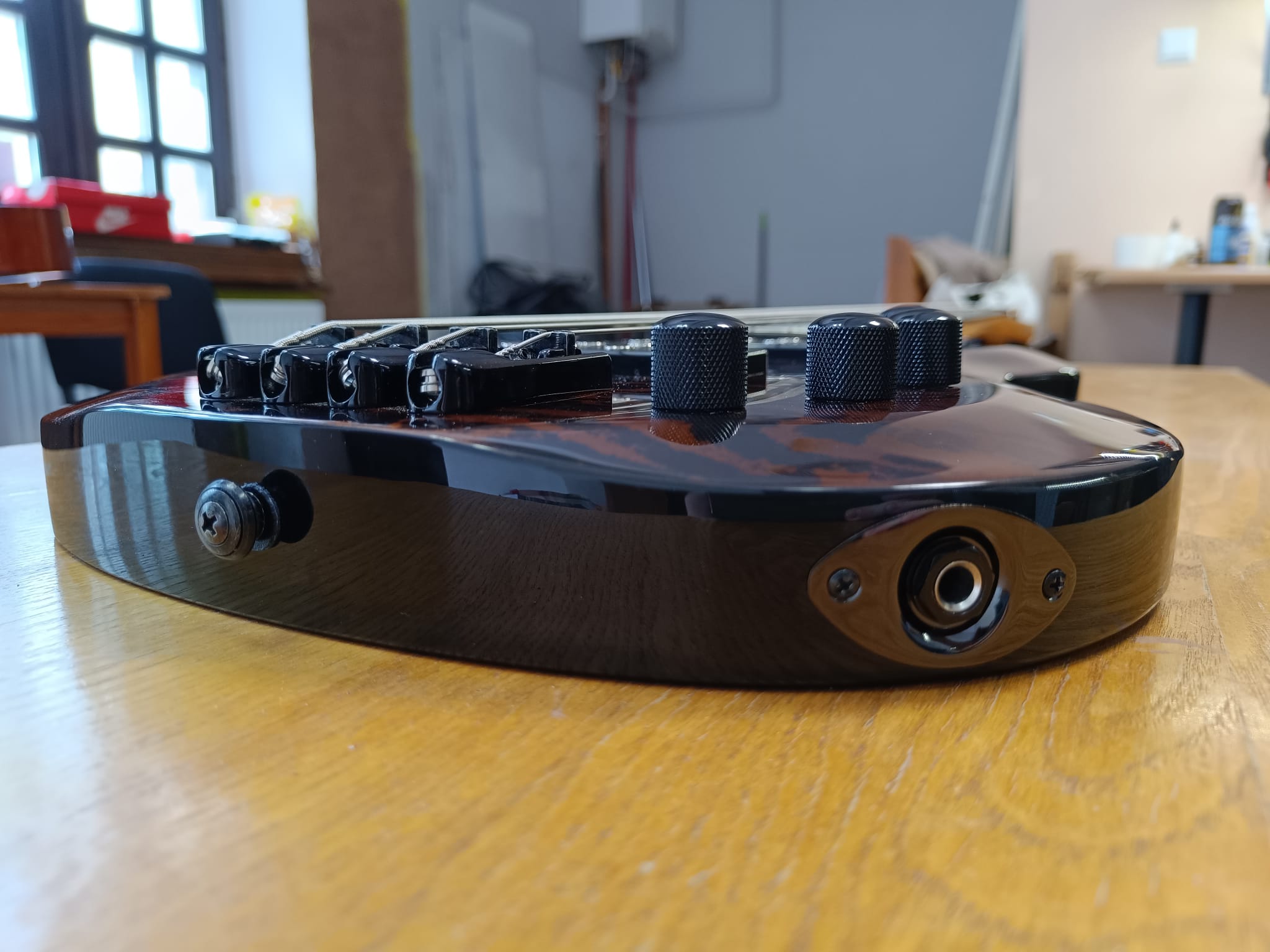 Gitara basowa - obrazek 8