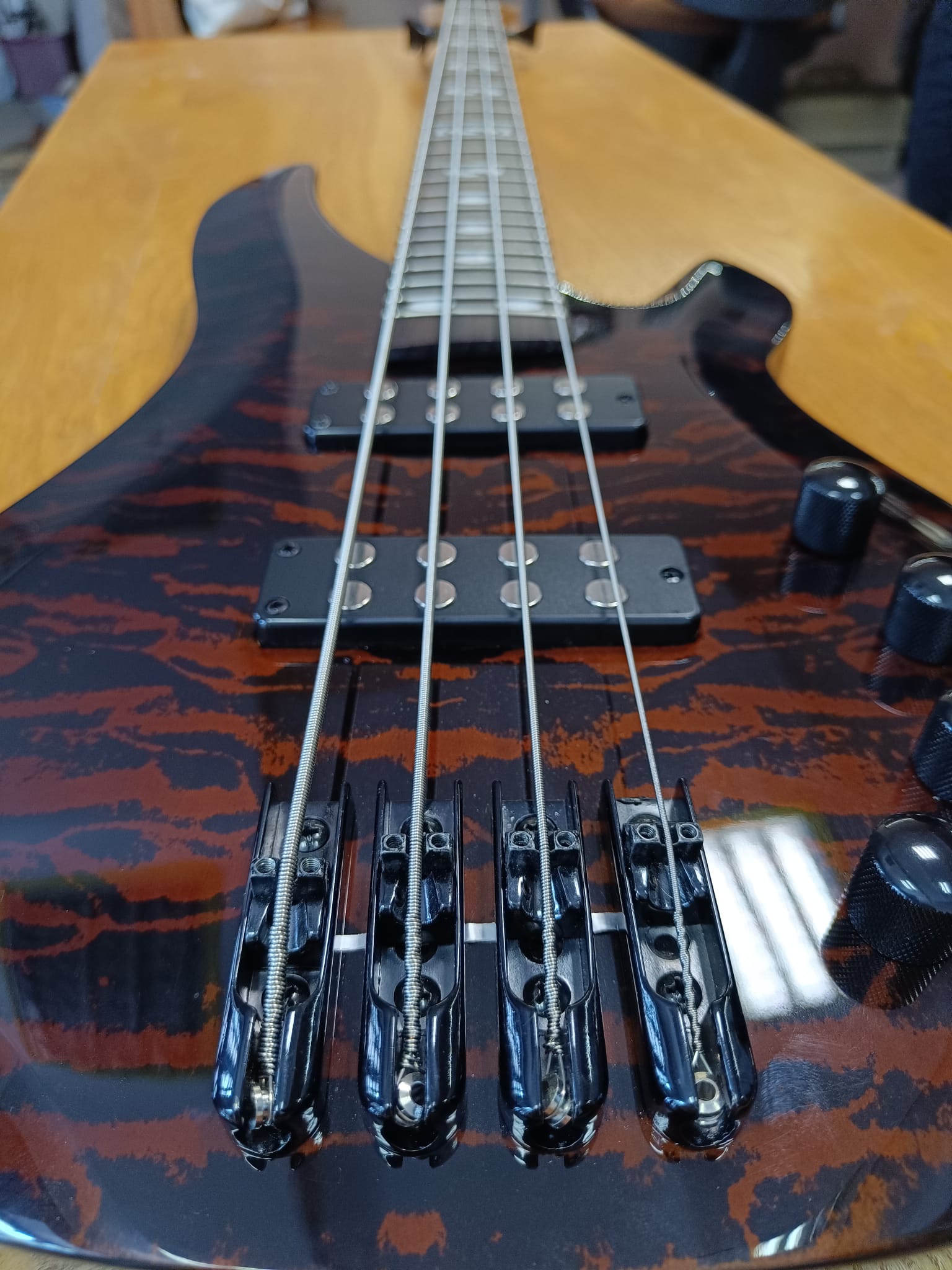 Gitara basowa - obrazek 5